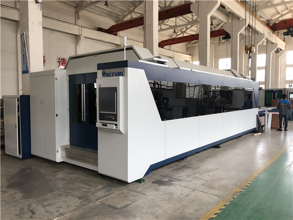 2000w CNC màquina de tall per làser de fibra de metall de la Xina per a acer inoxidable